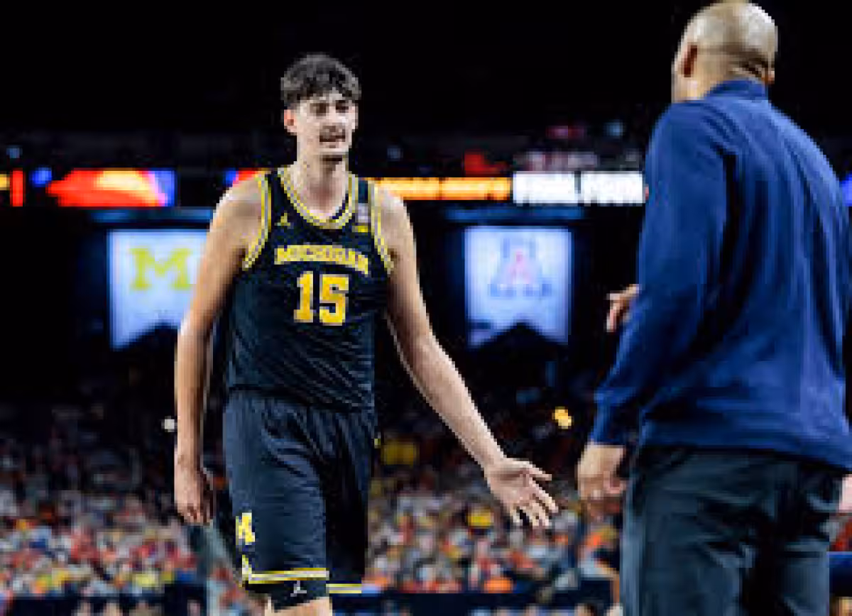 Aday Mara powers Michigan past Arizona, into title game