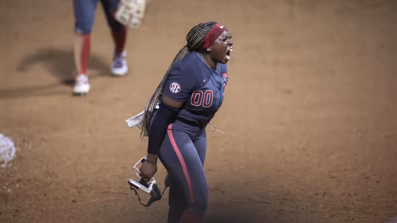 Softball Bounces Back with 11-4 Friday Win over No. 1 Texas - Alabama Athletics