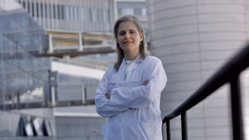 Elena Castro, especialista del CHUP: "El cribado de cáncer de colon no solo permite el diagnóstico precoz, sino también la prevención"