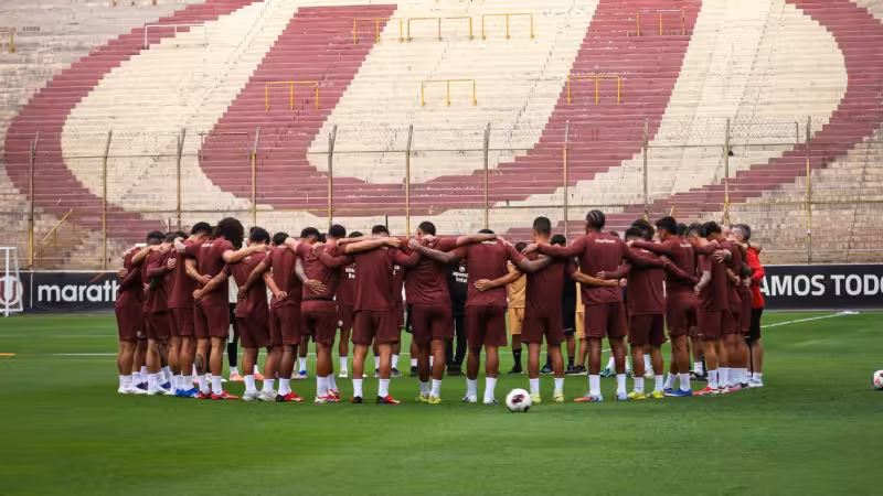 La formación titular de Universitario vs. Deportes Tolima