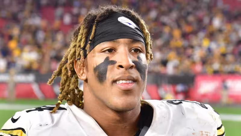 It only took two games for Ex-Steelers RB's comeback to crash and burn