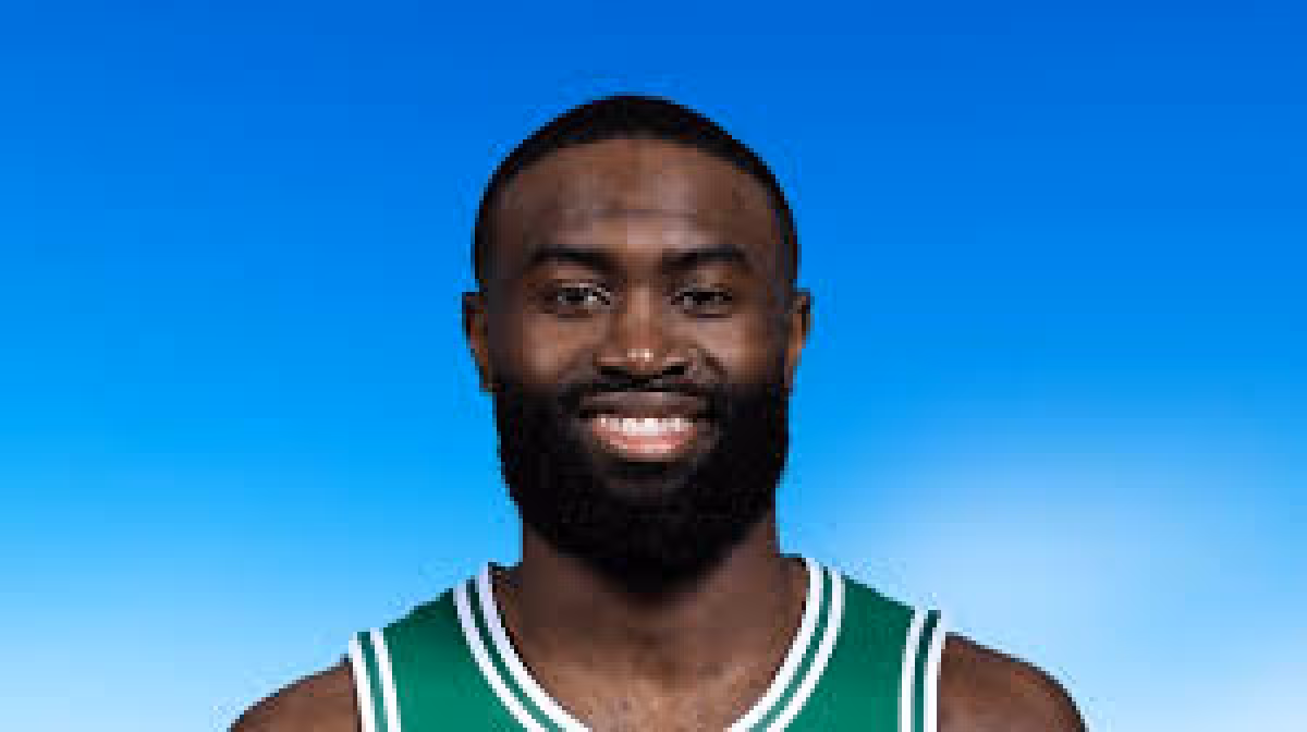 Derrick White can reach rare 100-block, 200-three season at Madison Square Garden