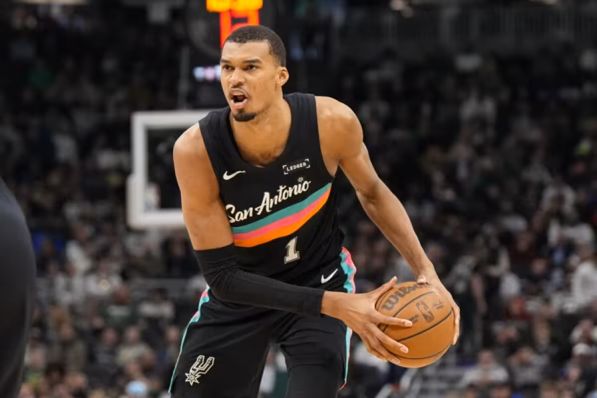 Spurs Game update: Victor Wembanyama cleared for Dallas, Stephon Castle out