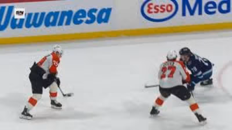 Matvei Michkov scores goal vs. Jets