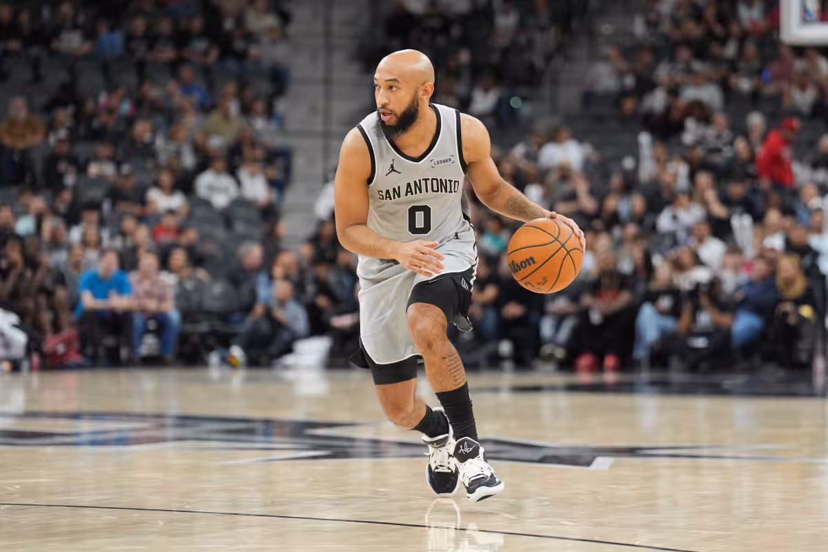 Carter Bryant praises Jordan McLaughlin’s steady hand as Spurs minutes tighten