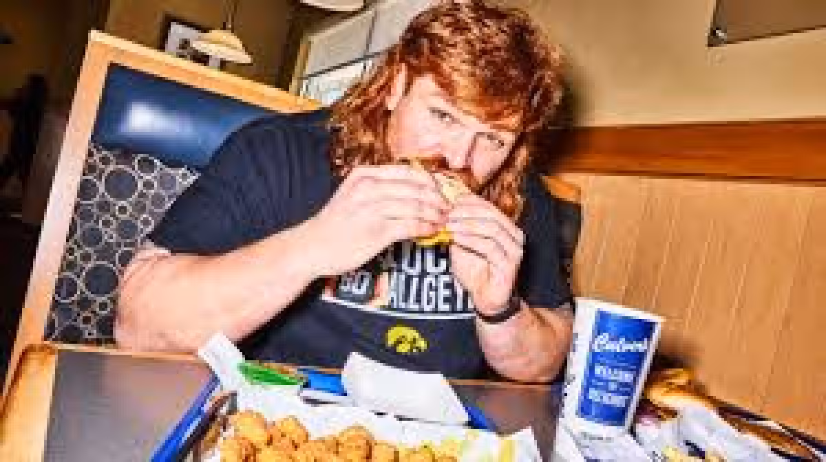 Gennings Dunker enters NFL Draft after Iowa run and combine surge