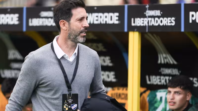 Tolima visita a Nacional de Uruguay: se reencuentra con Bava, campeón en Colombia