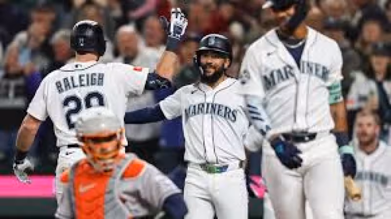 Crawford eleva a Marineros vs. Astros con sencillo de oro en la 9na