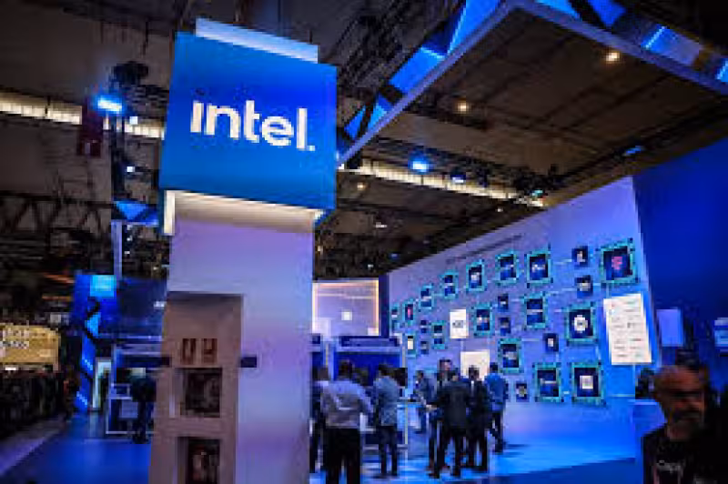 Intel Shares Soar to Highest Since 2000 on Turnaround Optimism