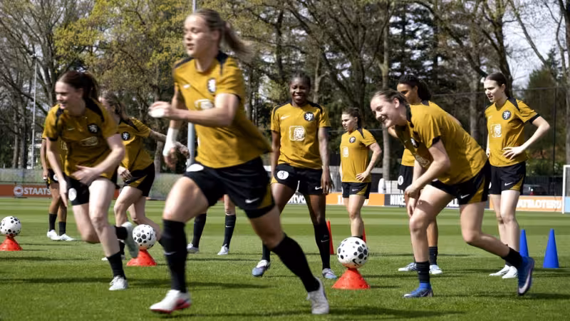 Paar dagen na stunt treft Oranje Frankrijk weer: 'Goede spel nog langer volhouden'