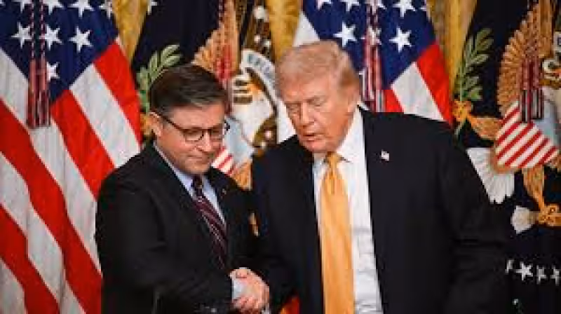 Trump suffers rare defeat with House Republicans on FISA