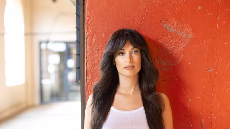 Listen to Kacey Musgraves’ New Song “Middle of Nowhere”