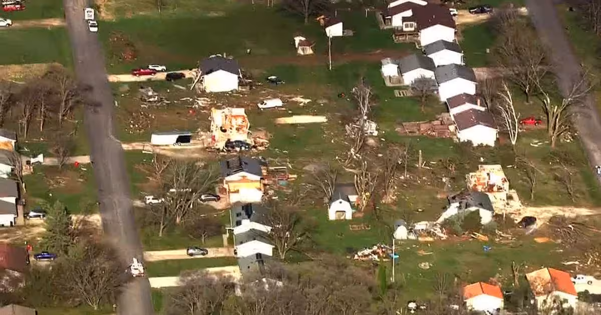 Minnesota tornadoes damage homes in Rochester area, shelter opens