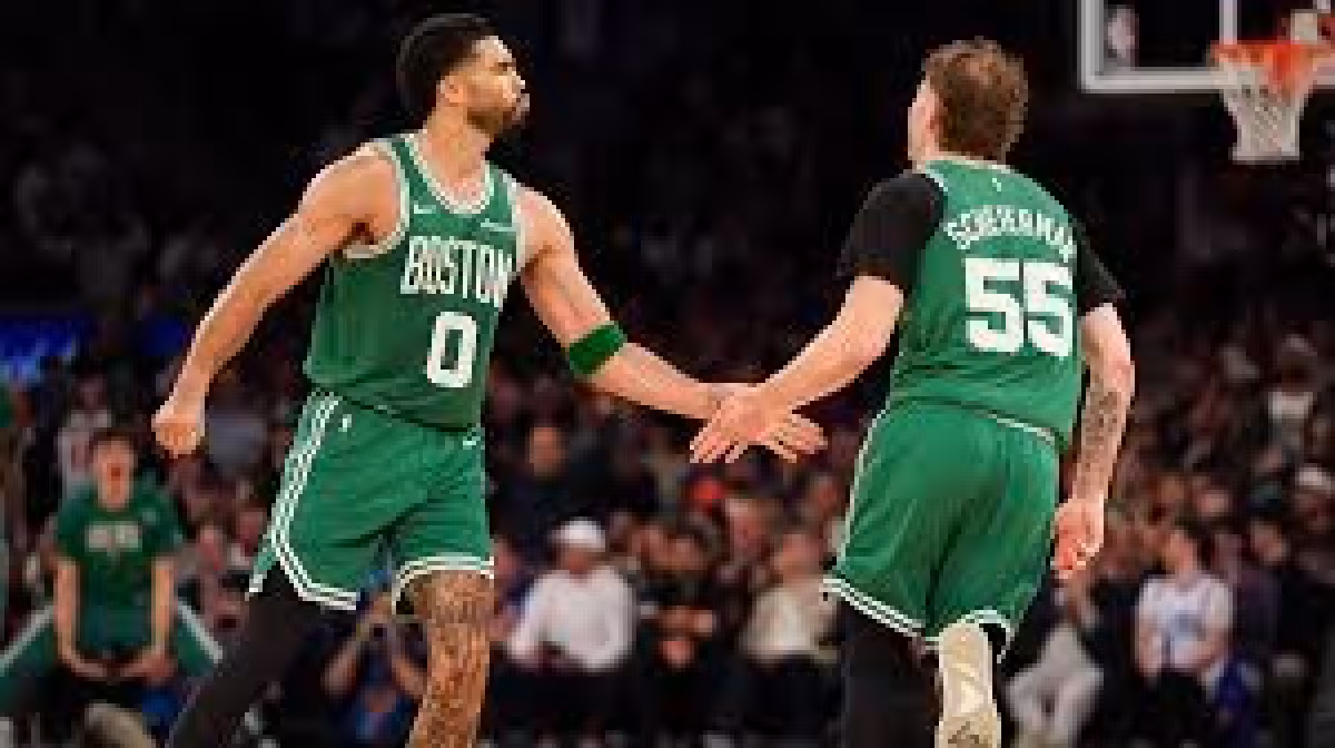 Baylor Scheierman heats up late as Celtics fall to Knicks at MSG