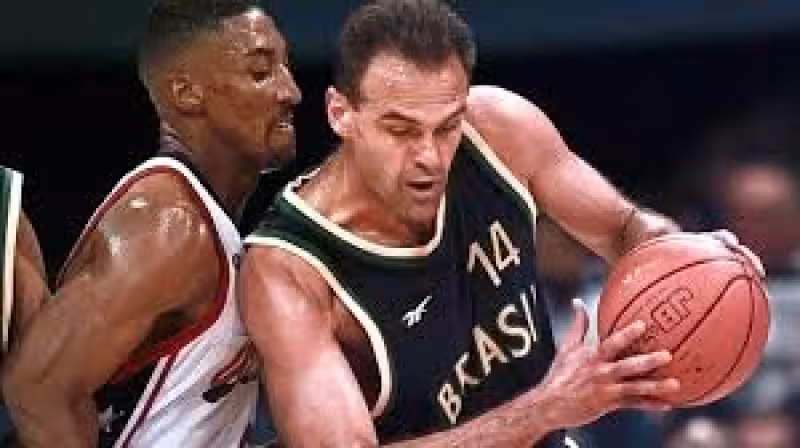 Oscar Schmidt, Basketball Hall of Famer from Brazil, dies at 68
