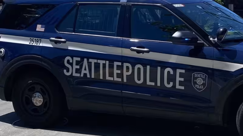 Man stabbed near Seattle homeless camp; suspect at large