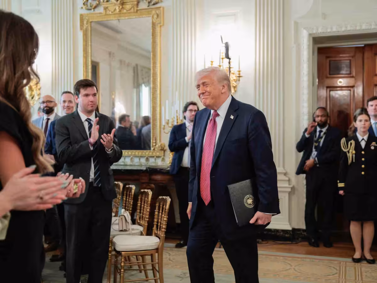 Trump reads 2 Chronicles 7 11–22 at America Reads the Bible event