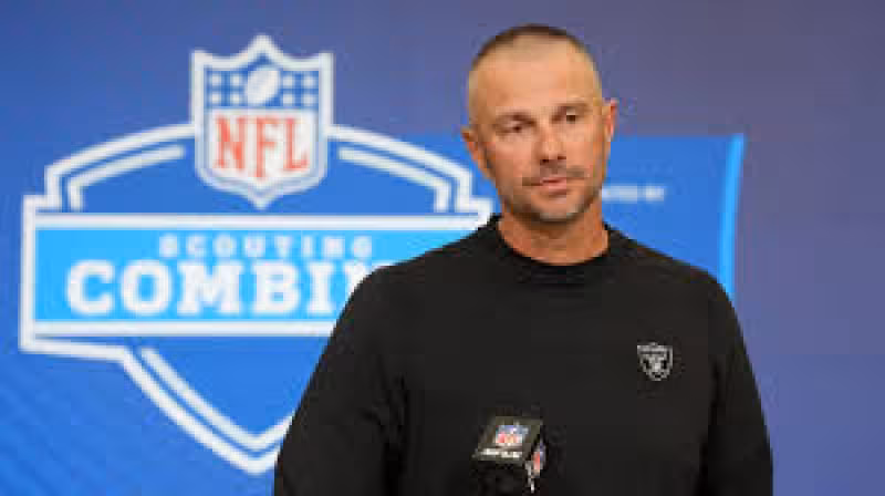 How should the Raiders address the remaining nine picks of the draft?