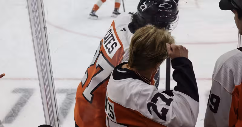 How a Flyers fan became a part of Noah Cates' warmup routine