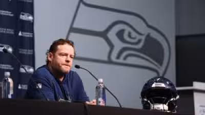 Kenneth Walker Iii departure leaves Seahawks weighing Swift trade, draft plan