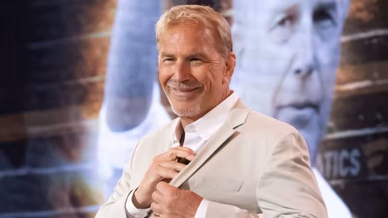 Kevin Costner's $175M Sci-Fi That Launched A Franchise Officially Releases On Netflix Next Week