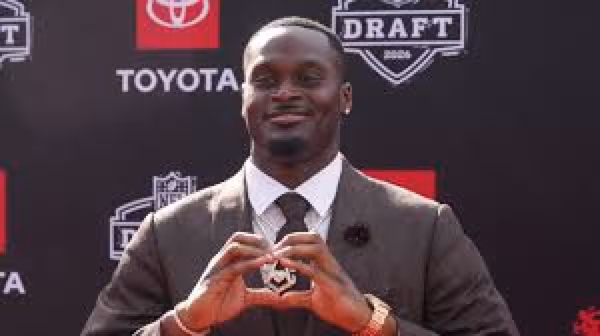 Styles Nfl Draft: Prospects Bring Red Carpet Looks to Pittsburgh