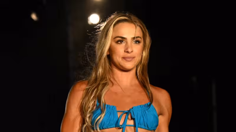 Carson Beck's Ex-Girlfriend Hanna Cavinder Flexes Gym Fit Amid NFL Draft