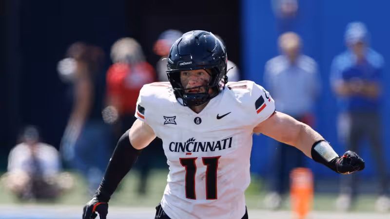 Live: Vikings trade Jonathan Greenard to Eagles; draft Cincinnati linebacker Jake Golday