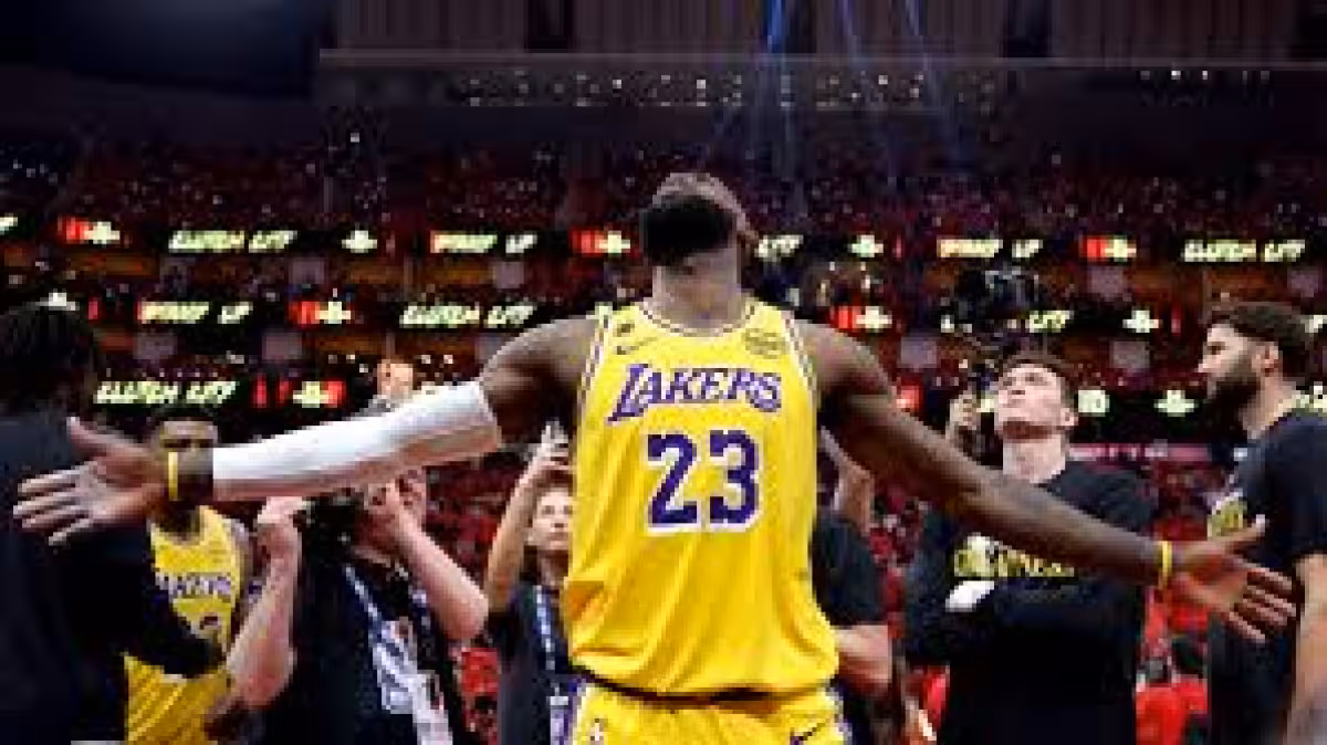 Lakers Nba: LeBron leads 112-108 overtime win as LA takes 3-0 lead