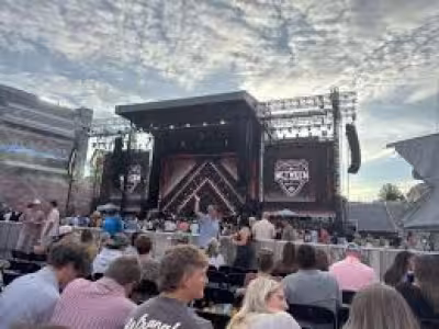 Luke Bryan and Jason Aldean draw 60,000 to Sanford Stadium concert