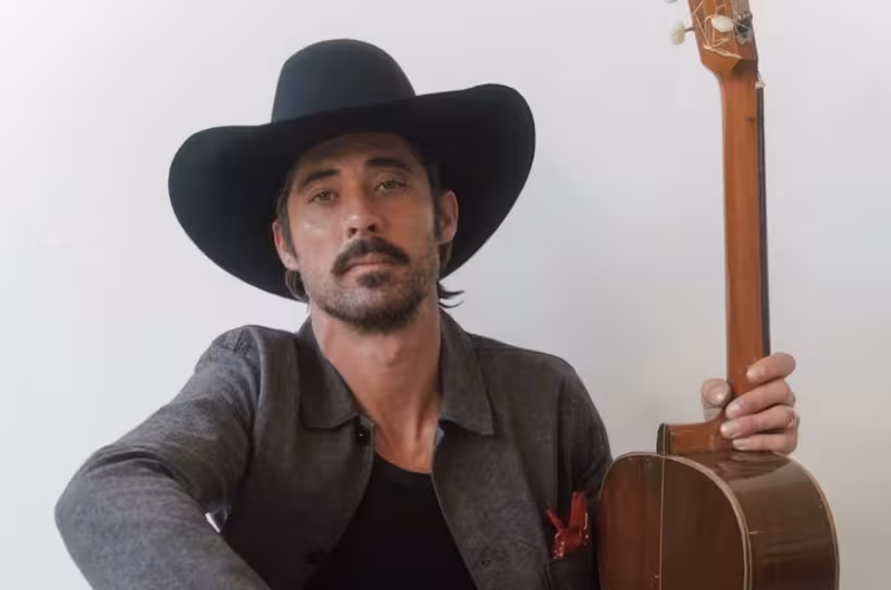 Ryan Bingham Under The Stars in Solving Festival Theater