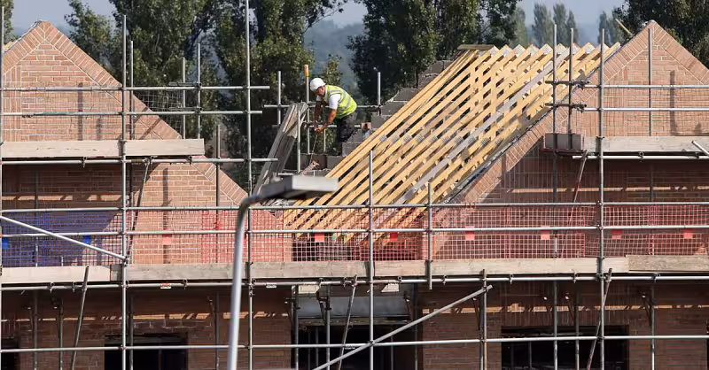 Construction industry welcomes being included in Government fuel scheme | BreakingNews