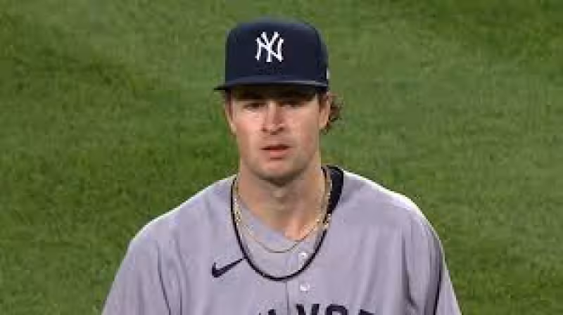 Lights-out Schlittler draws duel with deGrom in latest test