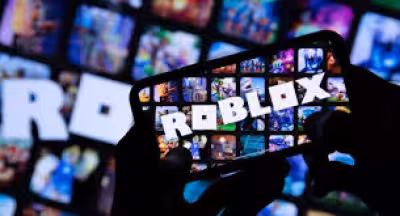 Roblox Stock Holds Near $61.83 as Q4 2025 Growth Stays Strong