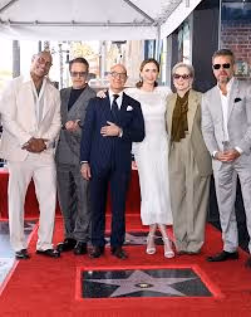 Meryl Streep Reflects on Going Through 'Rough Times' With Stanley Tucci in Emotional Walk of Fame Speech