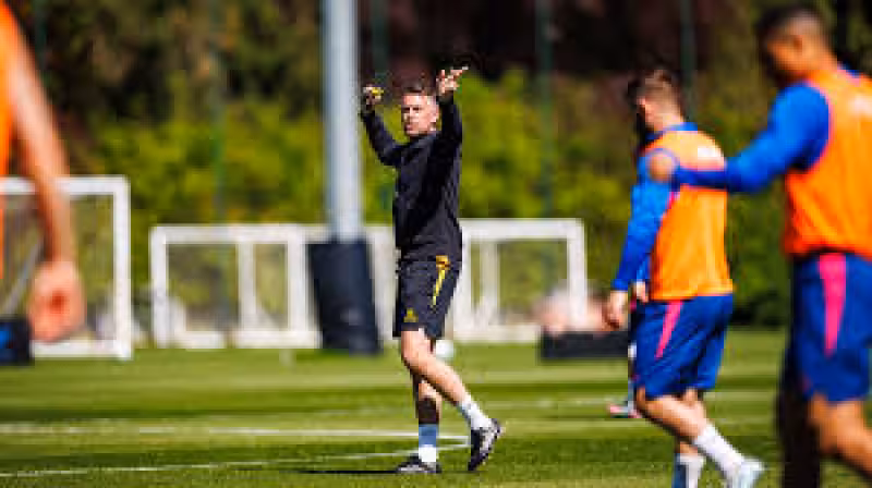 Edwards | 'I’m not saying we’re perfect, but the lads are giving everything' | Men's First-Team | News