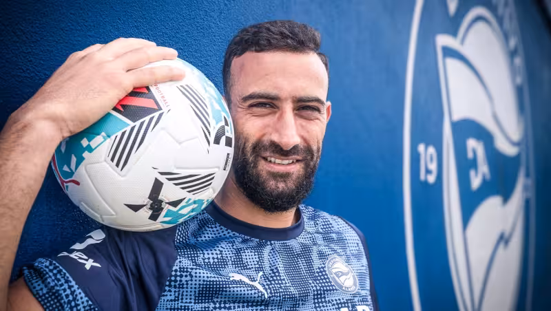 «Quique me dice que piense que soy un extremo y yo hago lo de siempre: encarar»