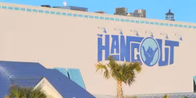 Myrtle Beach cheerleading competition canceled after stage malfunction injures one