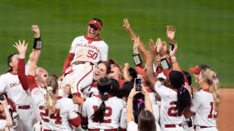 College softball rankings for Week 13: Updated top 25 for Softball America, RPI rankings
