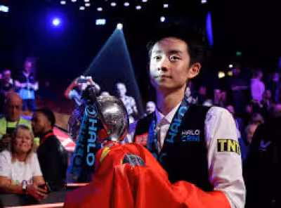 Snooker: Wu Yize beats Shaun Murphy 18-17 to claim world title