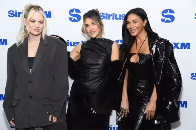 Blue Dot Fever Meaning: Pussycat Dolls cancel most North America dates