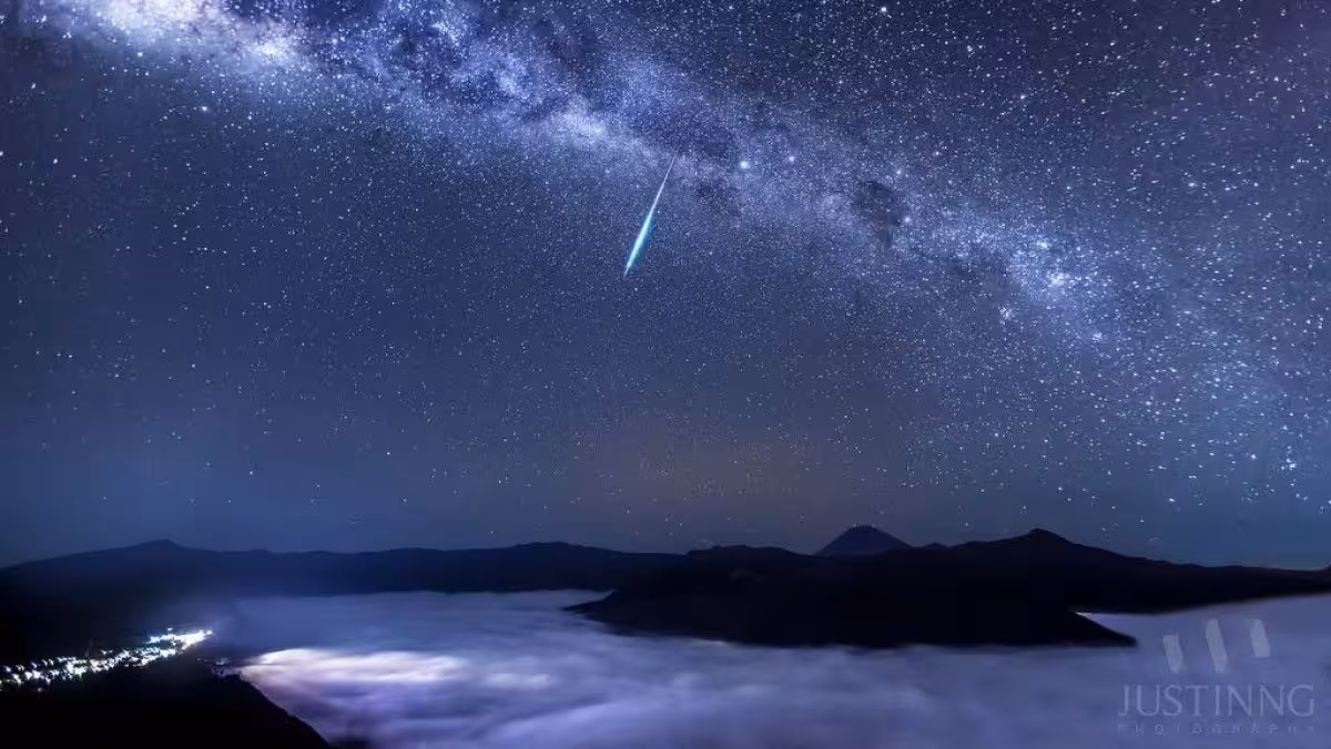 Eta Aquarids Meteor Shower peaks overnight May 5-6 with moonlight in view