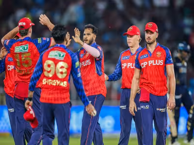 Srh Vs Pbks: Sanjay Bangar Sees 225-Run Duel in Revenge Week