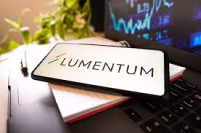 Lumentum fair value jumps to US$904.89 as analysts lift targets