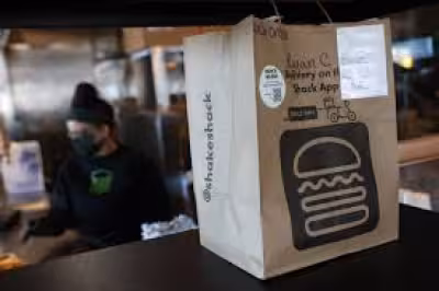 Shake Shack Stock Falls 19.9% After Q1 Revenue Miss and Margin Squeeze
