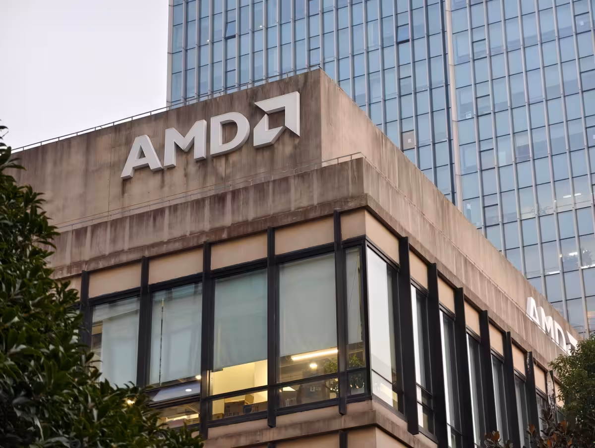 Amd Stocks Rally 13.3% This Week on Strong AI Data Center Growth