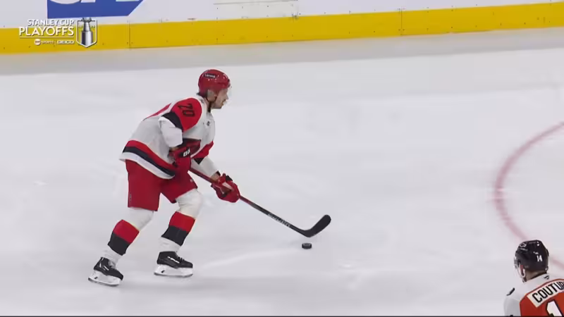 CAR@PHI: Svechnikov scores PPG against Dan Vladar | Carolina Hurricanes