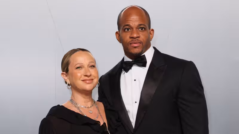 Celeb Designer Jennifer Meyer, 49, Having Baby With Billionaire Heir, 34