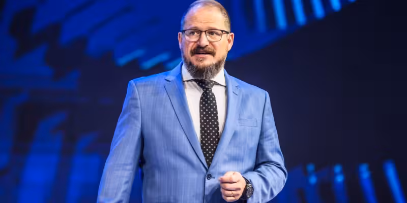 Qualcomm CEO Cristiano Amon thinks your relationship to your devices is about to change | Fortune