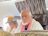 Mick Fleetwood storms Kona coast, knocking out power at resort